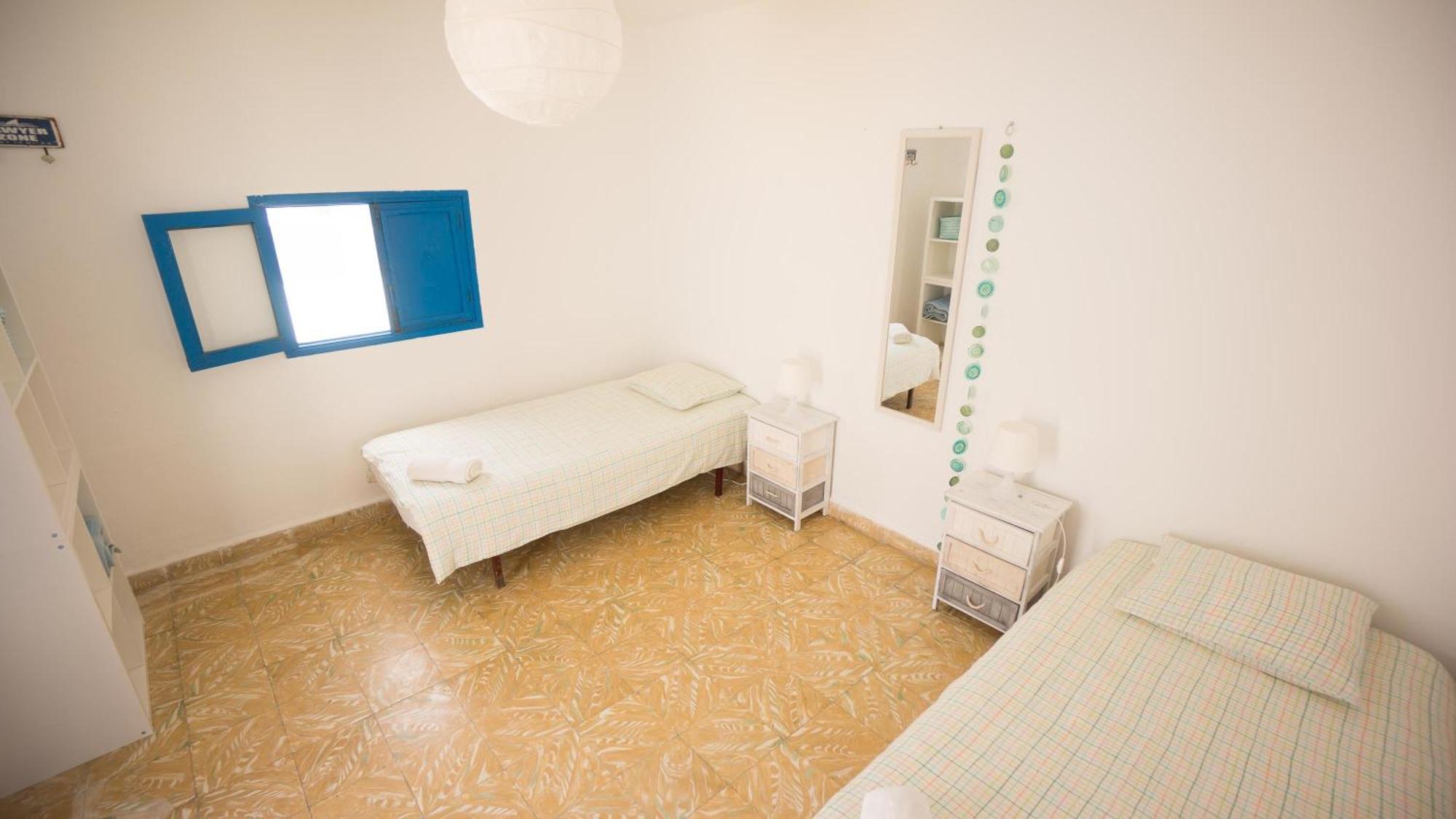 Sol Y Mar Surf Camp Hostel Κοραλέχο Δωμάτιο φωτογραφία