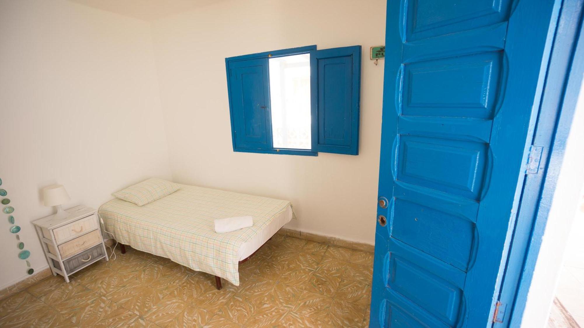 Sol Y Mar Surf Camp Hostel Κοραλέχο Δωμάτιο φωτογραφία