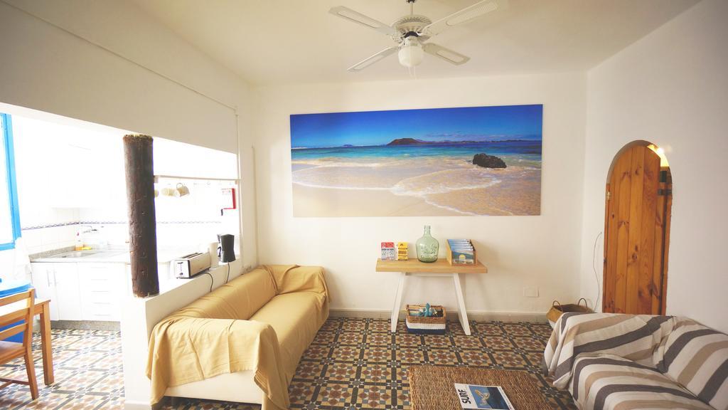 Sol Y Mar Surf Camp Hostel Κοραλέχο Εξωτερικό φωτογραφία